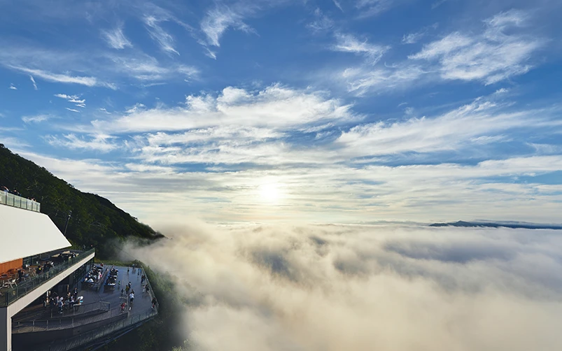 雲海テラス（星野リゾート リゾナーレトマム）